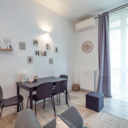 Minimal Chic - 7Sundays Apartment Milan Bagian luar foto